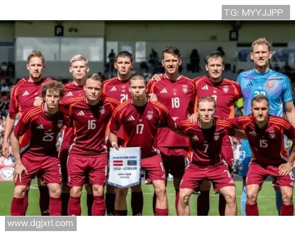 世界杯热身赛激战塞尔维亚对决希腊球队展现实力与战术较量 世界杯热身赛激战塞尔维亚对决希腊球队展现实力与战术较量