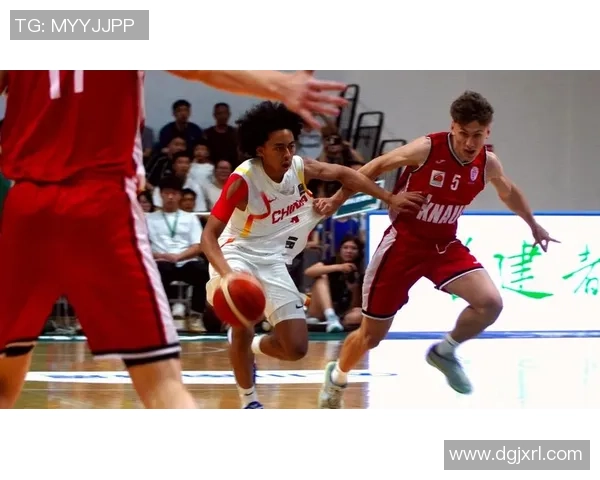 U19男篮热身赛中国队迎战波兰队全力以赴争取胜利
